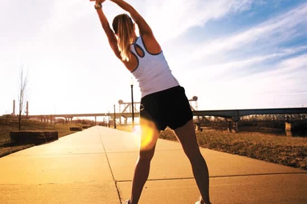 Đi bộ sau bữa tối rất tốt nhưng nếu làm thêm 3 việc nhỏ thì hiệu quả sẽ tăng gấp bội-4