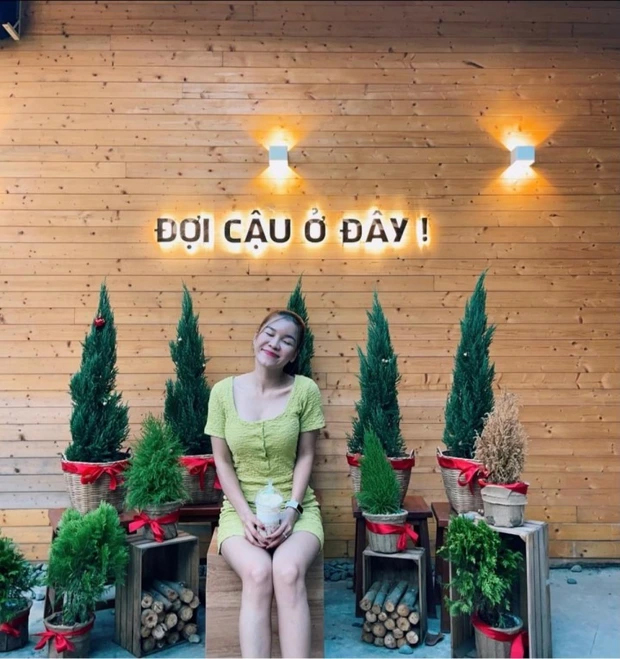 Bạn gái Đặng Văn Lâm gây sốt với thân hình bốc lửa-2