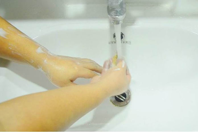 Đặt một miếng xơ mướp vào nhà tắm có tác dụng tuyệt vời, biết được có lợi cả đời!-7