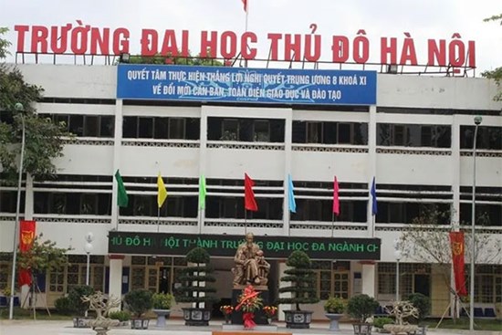 Lời kể của bạn cùng lớp nữ sinh ĐH Thủ đô tố bị thầy giáo quấy rối