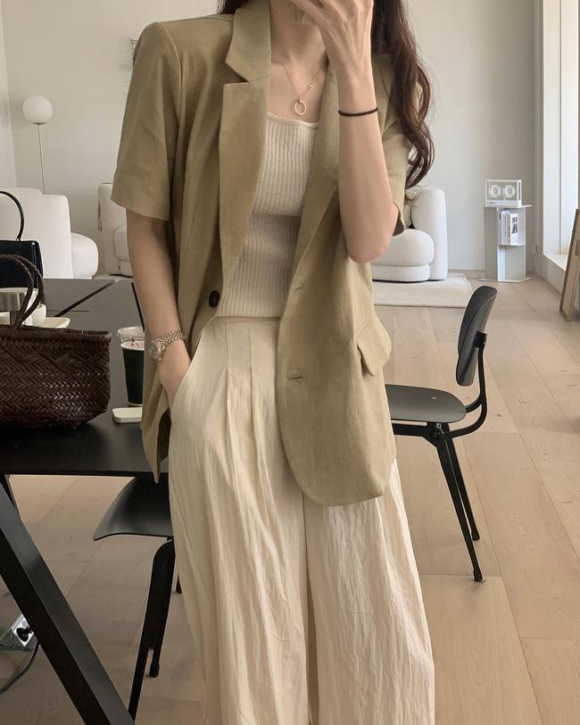 Kiểu áo blazer trẻ trung nhất, thiết kế mỏng nhẹ rất hợp mùa thu-6