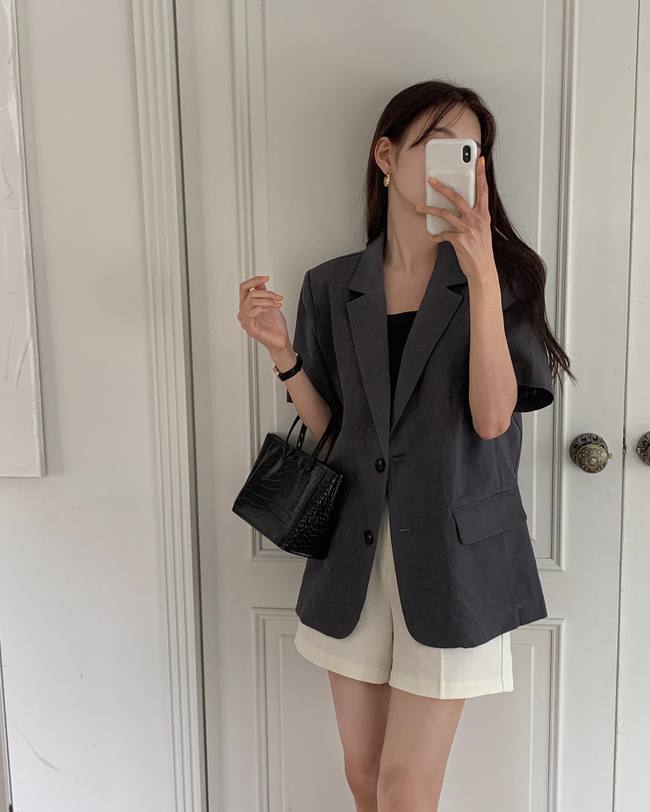 Kiểu áo blazer trẻ trung nhất, thiết kế mỏng nhẹ rất hợp mùa thu-7