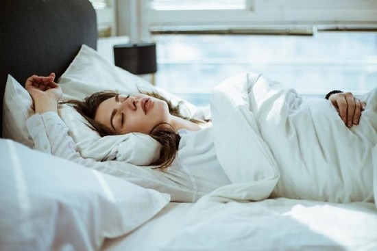 2 thói quen xấu vào buổi tối có thể dẫn đến ung thư hoặc đột tử