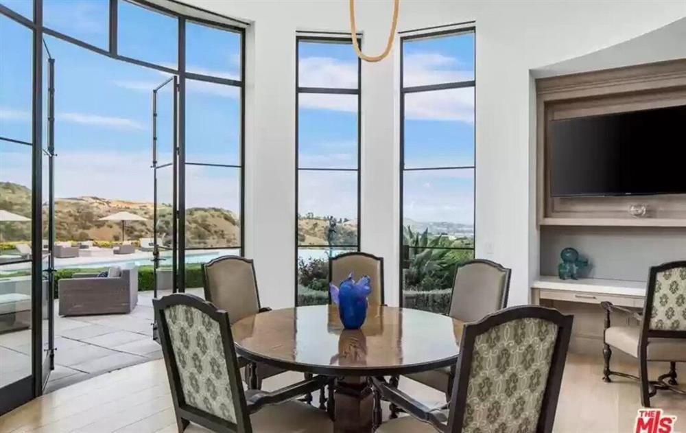 Có gì bên trong căn biệt thự đắt nhất Los Angeles, khiến Adele phải vay 865 tỷ để gấp gáp mua ngay?-6