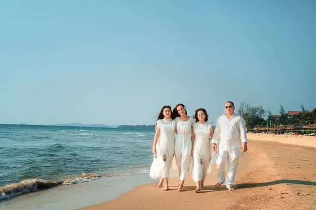 Cuộc sống viên mãn của cựu siêu mẫu Thúy Hạnh ở tuổi 44-4