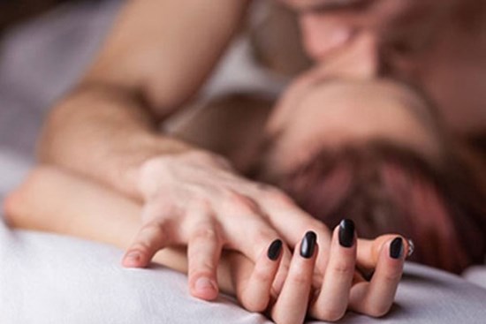 Sợ hãi vì bạn trai muốn tìm khoái cảm mới