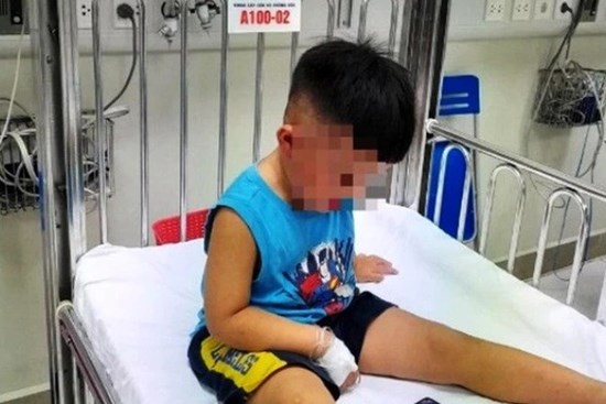 Cha mẹ làm gì để con vừa phát triển tốt, vừa đảm bảo an toàn?