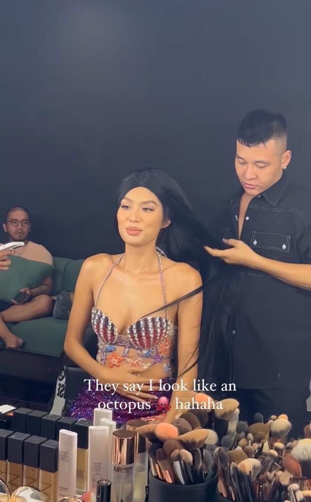 Thảo Nhi Lê bị ví như bạch tuộc khi mặc đầm đụng Ngọc Trinh-2