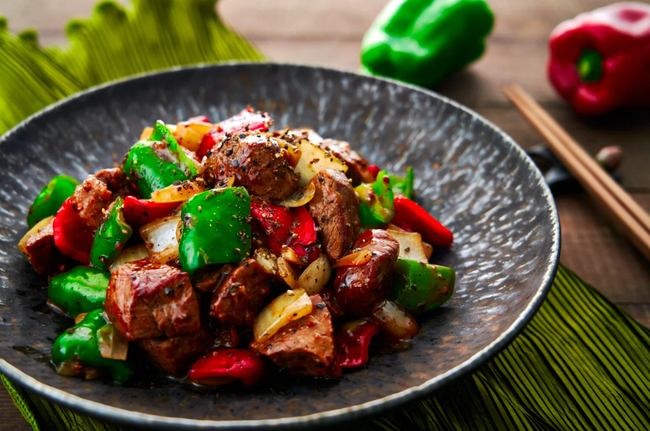 Muốn có món bò lúc lắc mềm ngon đúng chuẩn: Đây là bí quyết bạn không thể bỏ qua!-6