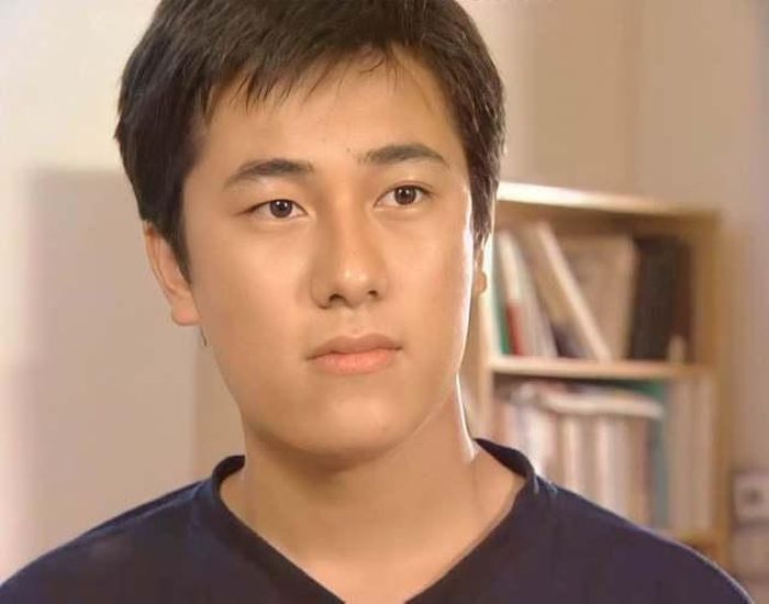 Nam chính đẹp trai nhất Phía Trước Là Bầu Trời sau 21 năm: Sự nghiệp bình lặng, cuộc đời viên mãn-1