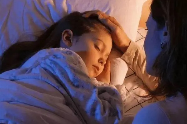 Để đèn khi ngủ vào ban đêm có thể là thủ phạm gây ra 2 bệnh đe dọa tính mạng này-3