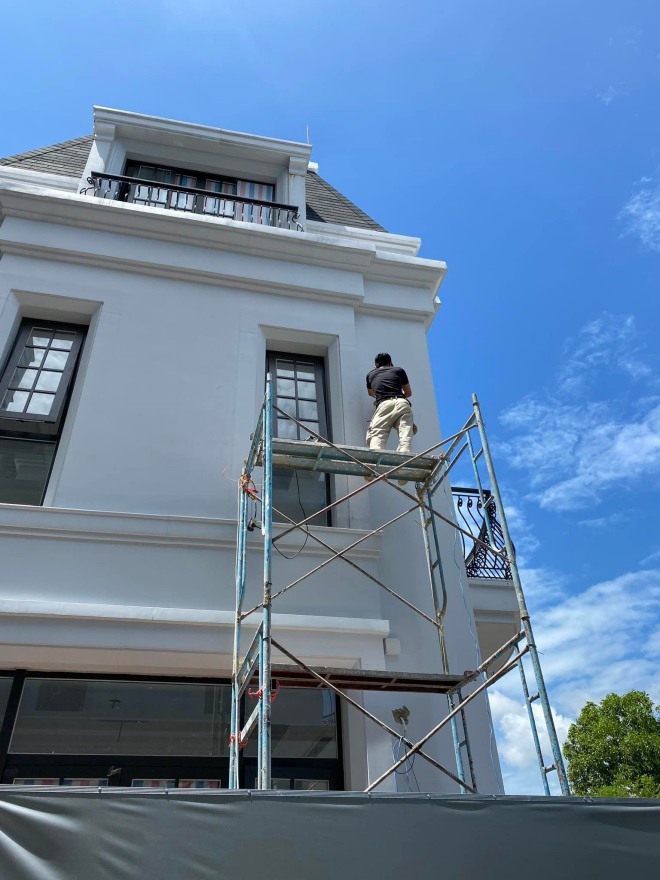 Ca sĩ Đoàn Di Băng chi tiền khủng xây biệt thự báo hiếu bố mẹ-1