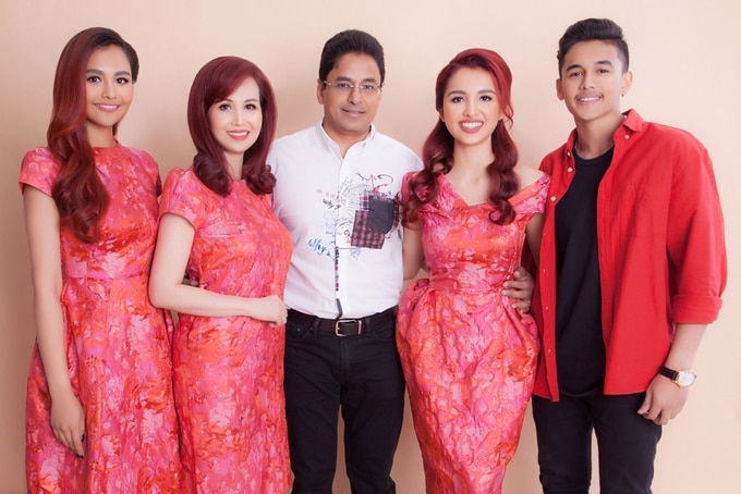 Tuyệt chiêu dạy con của các Hoa hậu: Hương Giang rèn con trên bàn ăn, Thùy Lâm cho con theo nếp sống quân đội-1