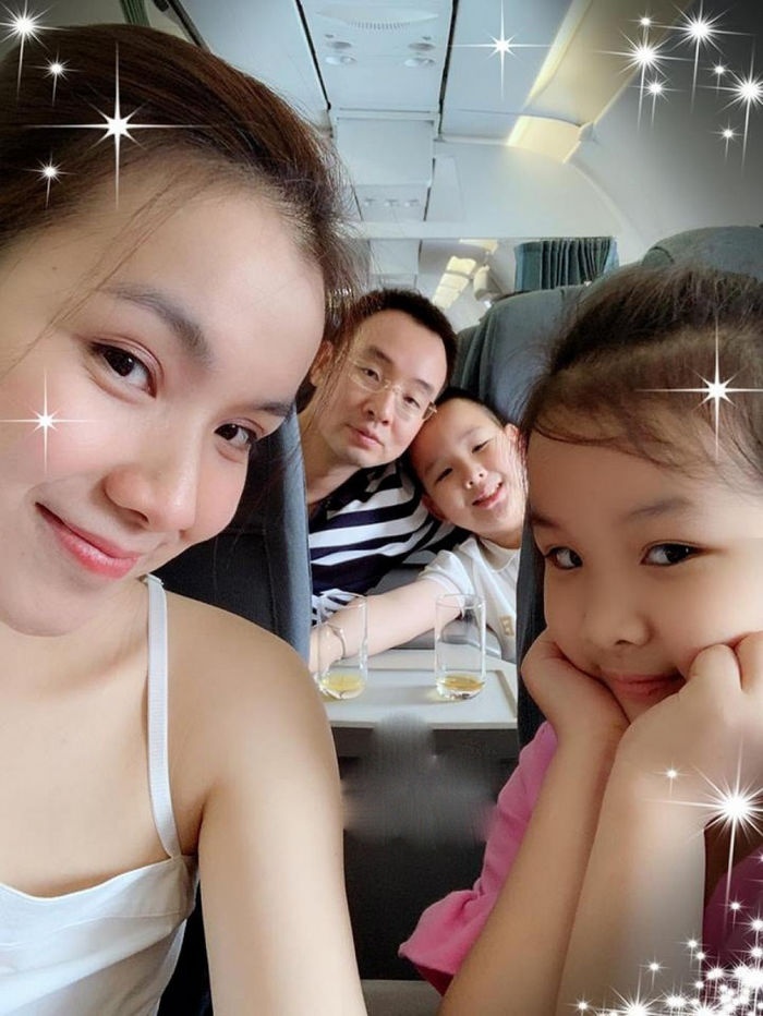 Tuyệt chiêu dạy con của các Hoa hậu: Hương Giang rèn con trên bàn ăn, Thùy Lâm cho con theo nếp sống quân đội-3