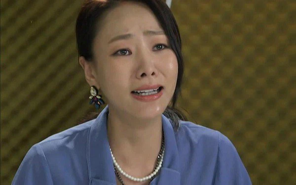 Tiền trong tủ mất liên tục, nghi giúp việc cầm nhầm, tôi lắp camera theo dõi thì đau hơn cả mất của-1