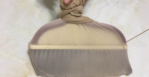 Nếu có tất cũ bạn đừng vội vứt bỏ, đem treo ở trong nhà cực hữu ích, biết càng sớm càng tốt-7