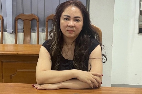 Đề nghị truy tố bà Nguyễn Phương Hằng-1
