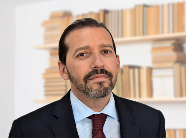 GS luật hình sự: Tây Ban Nha có thể yêu cầu bàn giao 2 nghệ sĩ Việt-1