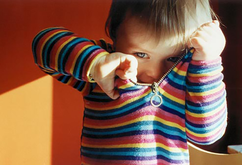 Những dấu hiệu về căn bệnh tự kỷ mà cha mẹ cần biết-7