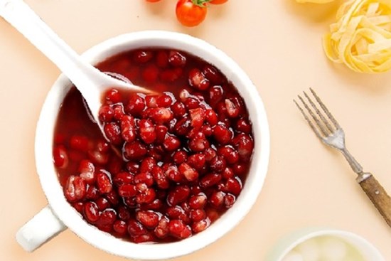 Để ninh đậu đỏ, đậu đen nhanh nhừ, trước khi nấu làm thêm 1 bước: Chỉ 10 phút là hạt chín mềm, không nát