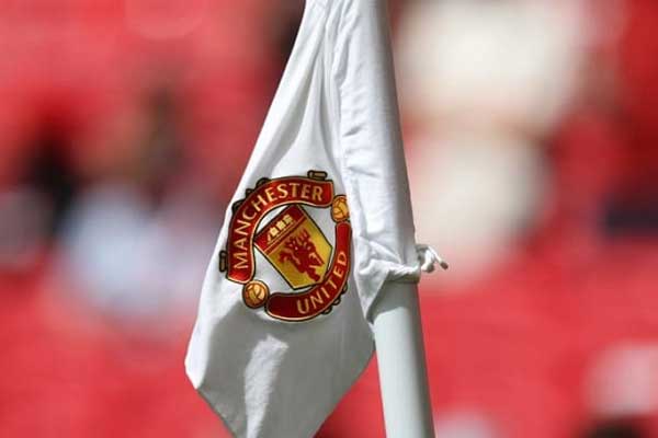 Trò đùa của Elon Musk khiến cổ phiếu Manchester United tăng-1