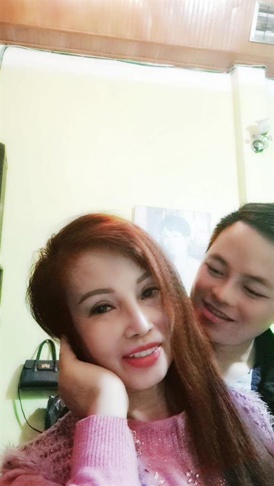 Cô dâu 62 tuổi hiện tại trông thế nào sau biến chứng thẩm mỹ khiến mặt biến dạng?-8