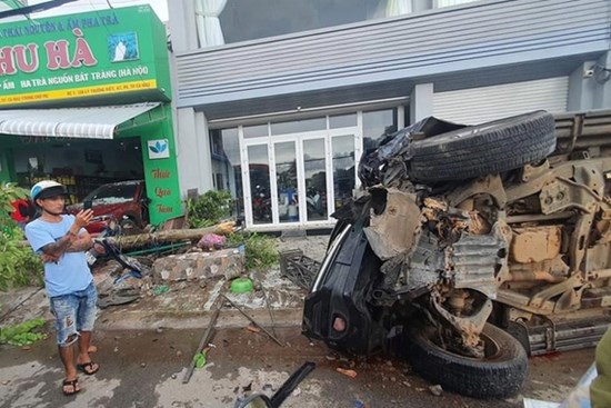 Vụ ô tô tông vợ chồng chủ tiệm trà: Tài xế có nồng độ cồn rất cao