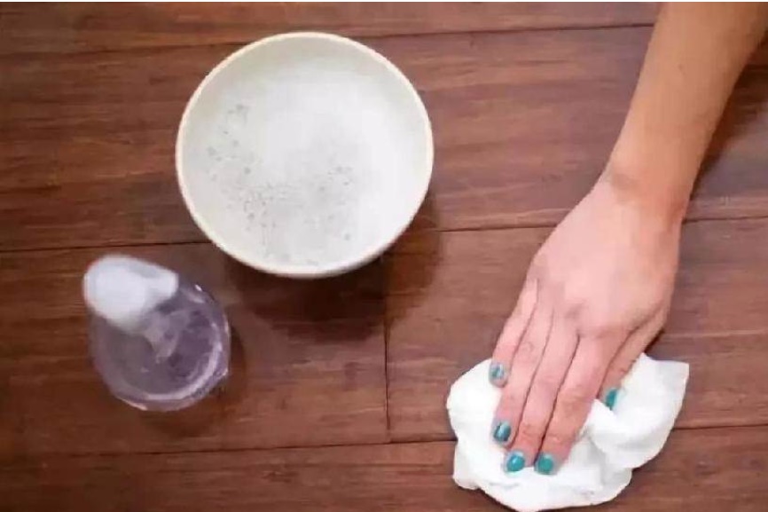 Lau sàn bằng nước tưởng sạch nhưng hóa ra vô ích! Hãy thử ngay 6 nguyên liệu rẻ tiền này, nửa tháng sau mới phải lau lại-3