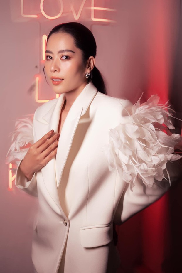 Chia tay Miss World Vietnam 2022 được một tuần, Nam Em bất ngờ gặp sự cố rất đáng lo-1