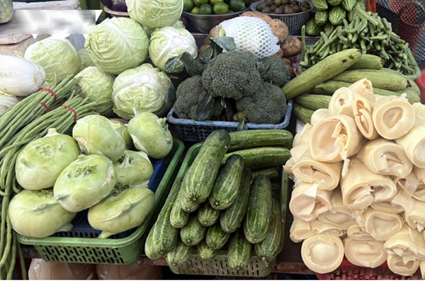 Bát phở ở Hà Nội không dưới 40.000 đồng vì… đắt từ mớ hành, quả ớt-3