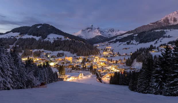 Chiêm ngưỡng 8 ngôi làng thơ mộng nhất trên thế giới, đẹp tựa chốn thần tiên khiến ai cũng muốn đặt chân đến một lần trong đời-7