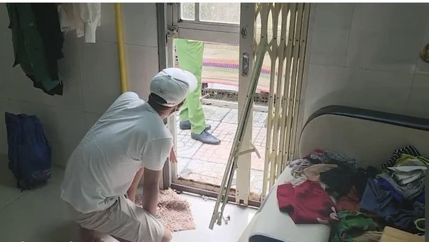 Con trai 5 tuổi báo có kẻ lạ vào nhà, mẹ bất cẩn mất hơn 1,4 tỉ đồng-2