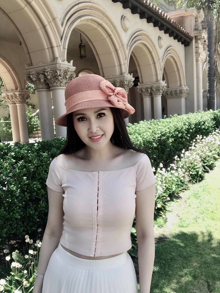 Gái nhảy Minh Thư sau 17 năm: Làm mẹ đơn thân, trẻ trung ở tuổi U50-6