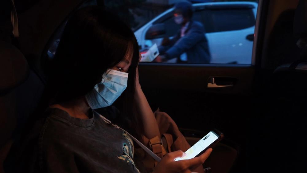 Mệt mỏi vì nhóm chat công việc hoạt động tới tận nửa đêm-4