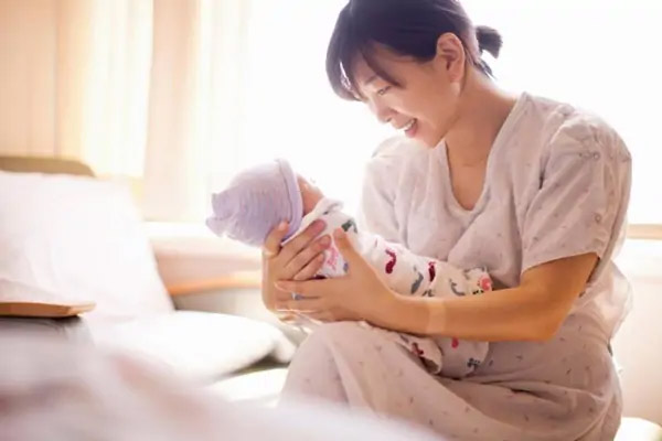 Sản phụ ở cữ trong thời tiết nắng nóng mà bỏ qua những điểm này chắc chắn sẽ phải tận hưởng sự dày vò”-1