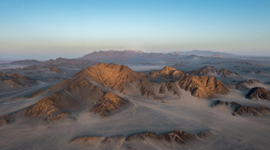 Thành phố cô đơn ở Trung Quốc: Tứ phía giáp với những khu vực hoang vu nhất hành tinh, được ví là sao Hỏa trên Trái đất-18
