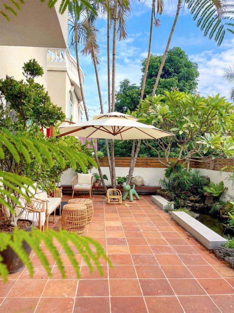 Mẹ đảm tự tay cải tạo khoảng sân rộng 170m² thành khu vườn sinh thái tự nhiên, đầy sức sống-1