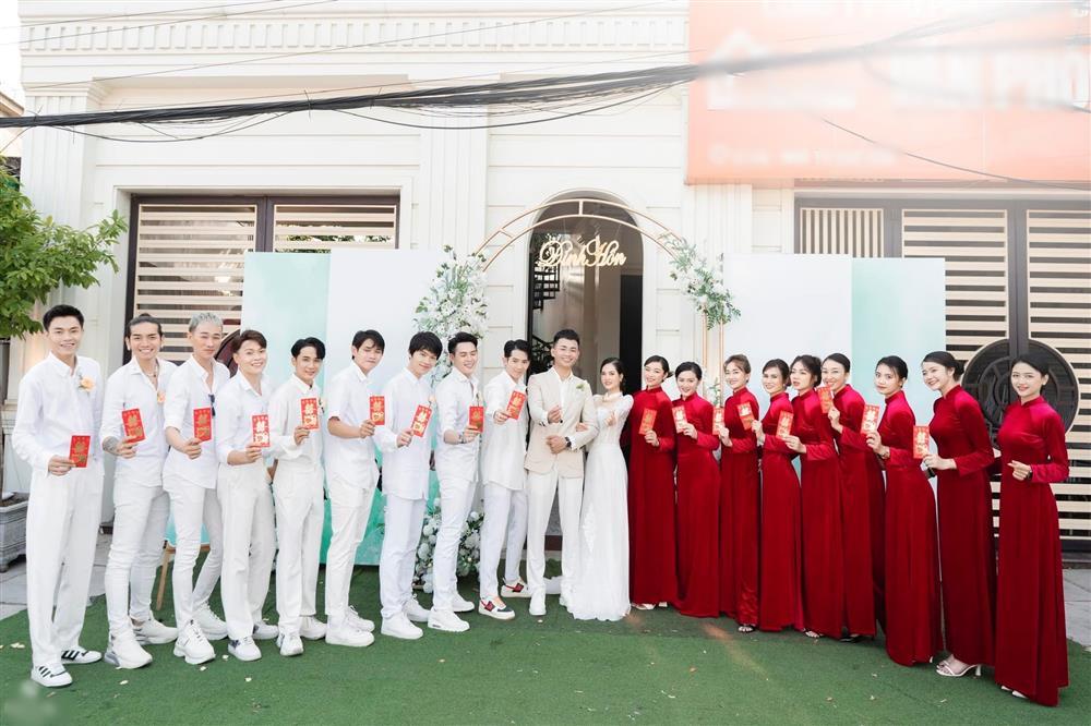 Giữa cơn sốt Diệu Nhi, bồ cũ Quang Hải cũng khoe kết hôn với Anh Tú-5