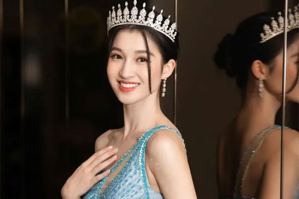 Xôn xao hình ảnh Á hậu Phương Nhi hẹn hò Isaac trên đường phố-3