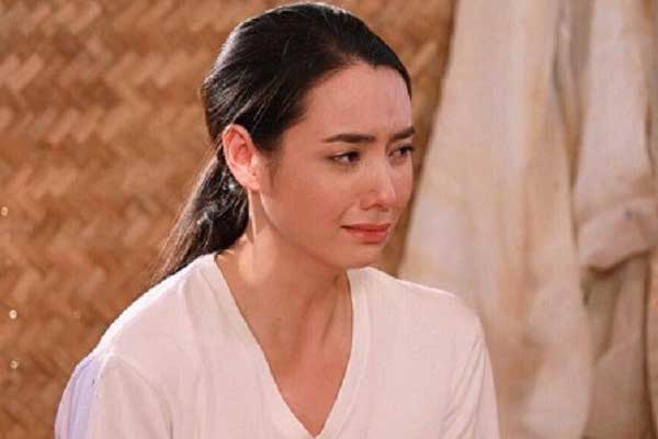 Mẹ vừa mất, bố nói sẽ tái hôn, khi nhìn thấy vợ mới của ông, tôi vội chạy lại gọi mẹ-1