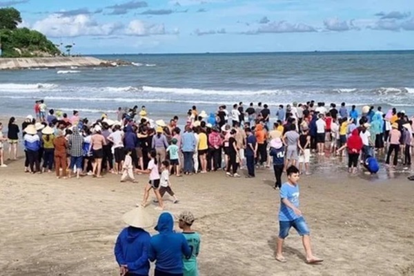 Bé gái 2 tuổi tử vong bất thường tại nhà ông ngoại-2