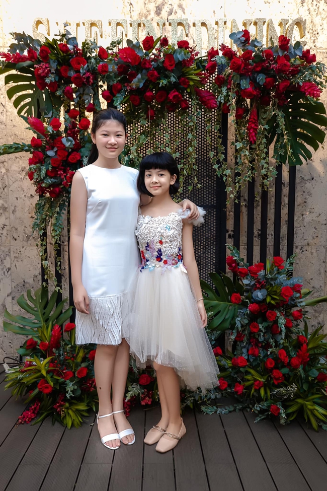Dù thừa hưởng gen của bố mẹ, 2 con gái của Bình Minh vẫn có bí quyết riêng để sở hữu chiều cao vượt trội-5