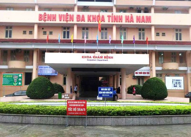 Người đàn ông dùng súng tự sát tại Bệnh viện Đa khoa tỉnh Hà Nam-1