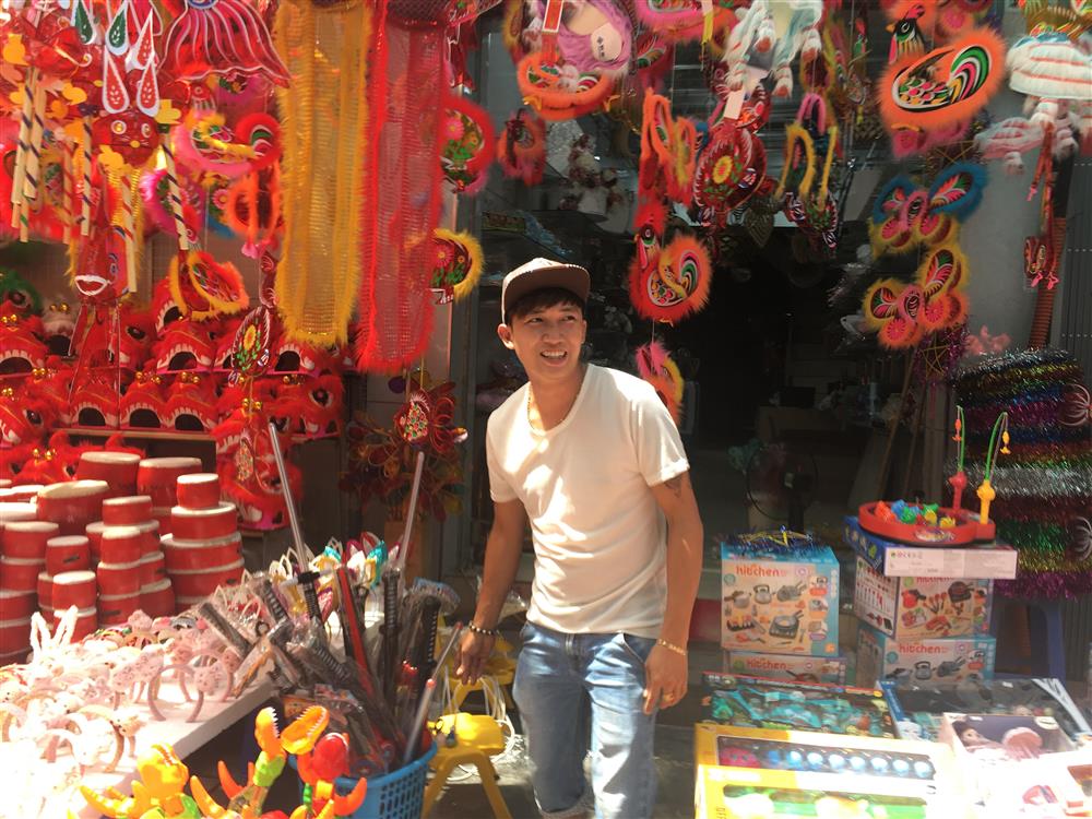 Bỏ chục triệu mua đồ trang trí đón Trung thu sớm-2