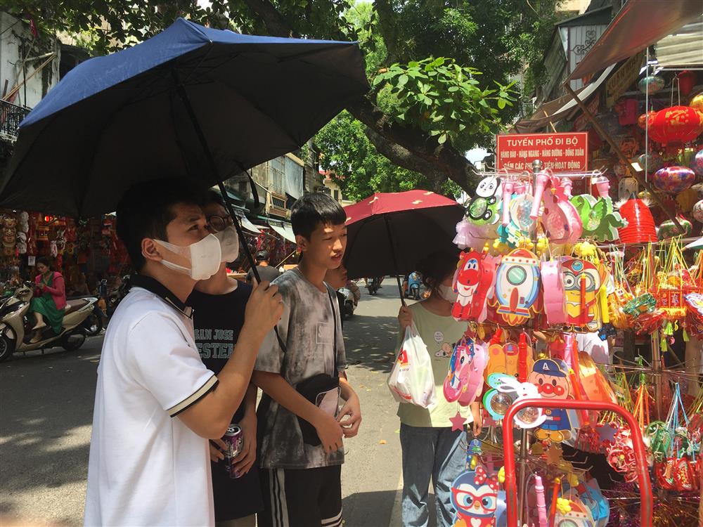 Bỏ chục triệu mua đồ trang trí đón Trung thu sớm-3