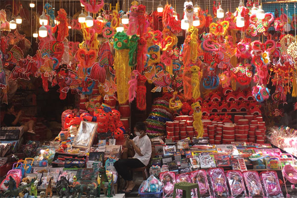 Bỏ chục triệu mua đồ trang trí đón Trung thu sớm-1