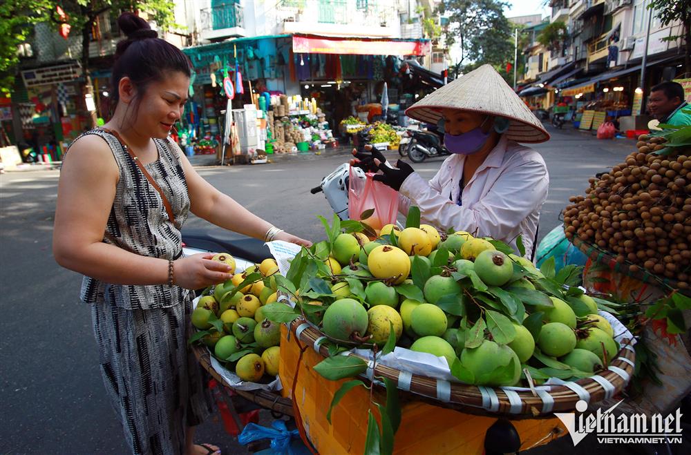 Quả cổ tích bán rong khắp phố, chủ hàng thu chục triệu mỗi ngày-6