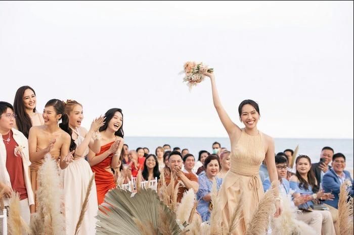 Hoa cưới trong đám cưới Đông Nhi - Minh Hằng lại linh nghiệm với Ngô Thanh Vân và Diệu Nhi-3