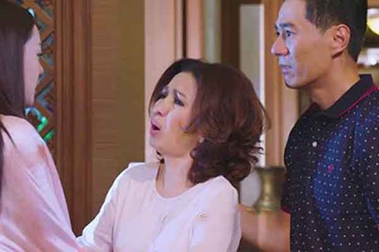 Chồng lén đưa cho mẹ đẻ mấy chục triệu, nghe lời hai mẹ con họ nói với nhau tôi chỉ muốn ly hôn