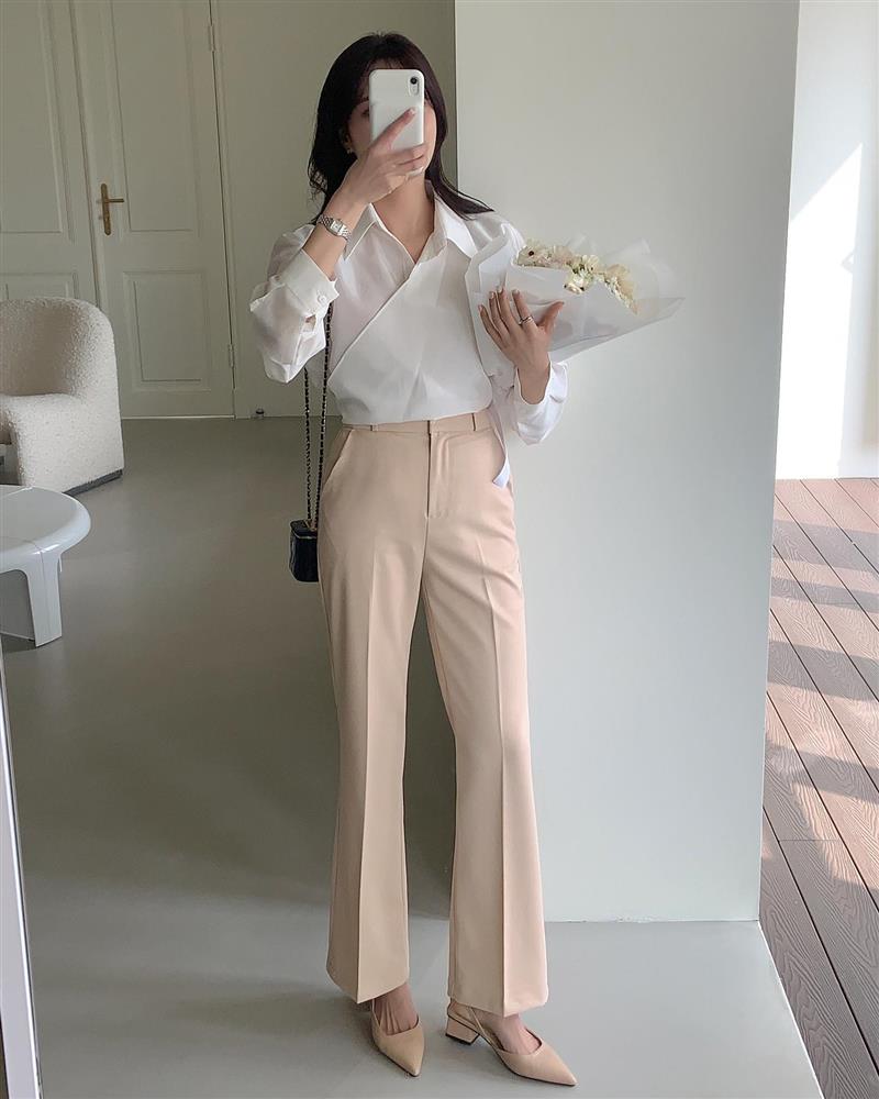 3 kiểu quần trẻ trung hơn hẳn quần âu đen, giúp nâng cấp style công sở-5